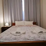 White Home-apartament Apartment