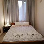 Apartment White Home-apartament *