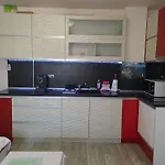 Apartment White Home-apartament *