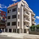 White Home-apartament Apartment *