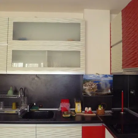 White Home-apartament 아파트 부르가스