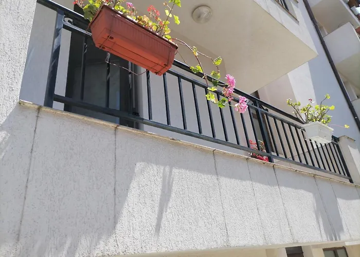 White Home-apartament Μπουργκάς