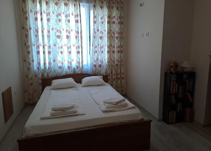 Διαμέρισμα White Home-apartament *