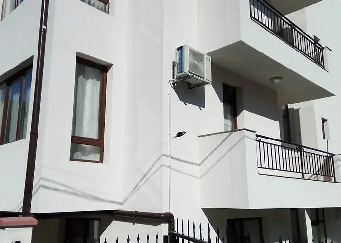 White Home-apartament Διαμέρισμα *