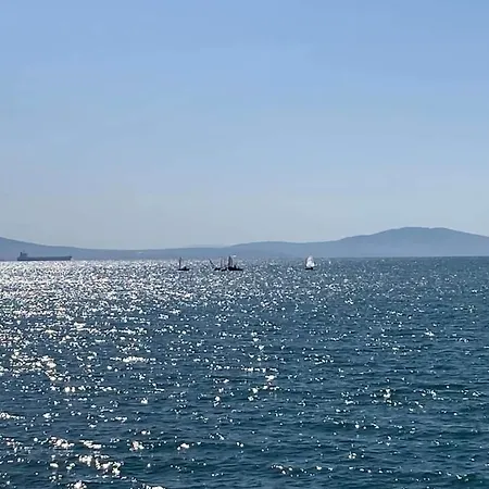 Apartmán White Home-apartament Burgas City