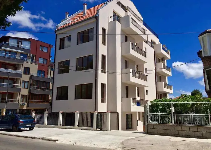 White Home-apartament Apartman *